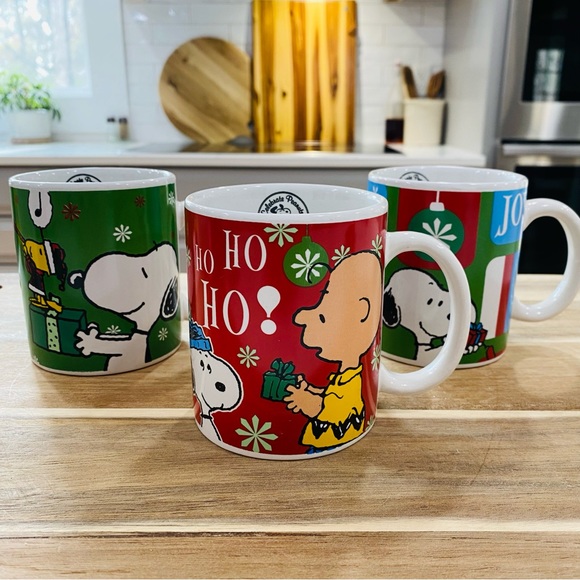 Peanuts Dining Set Of 3 21 Peanuts Celebrate 60 Years Christmas